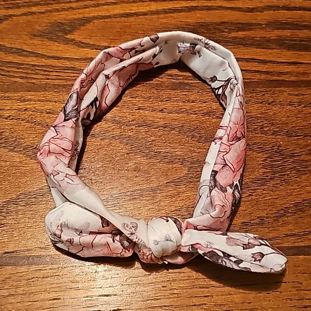 8 Headbands Size 0-6 Months